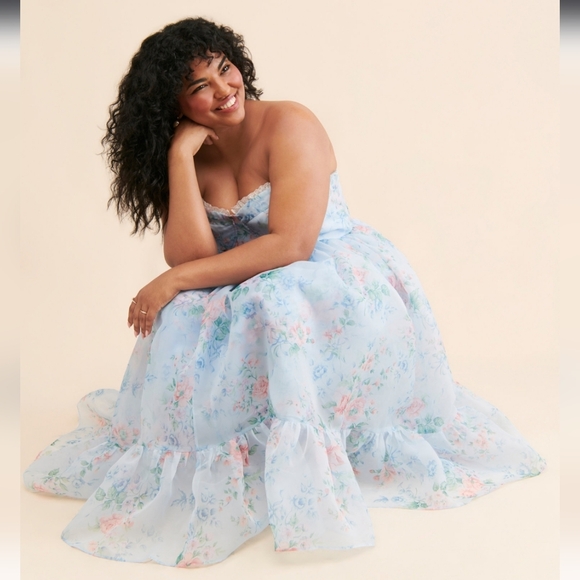 Selkie Strapless Pastel Floral Dress - Picture 3 of 13